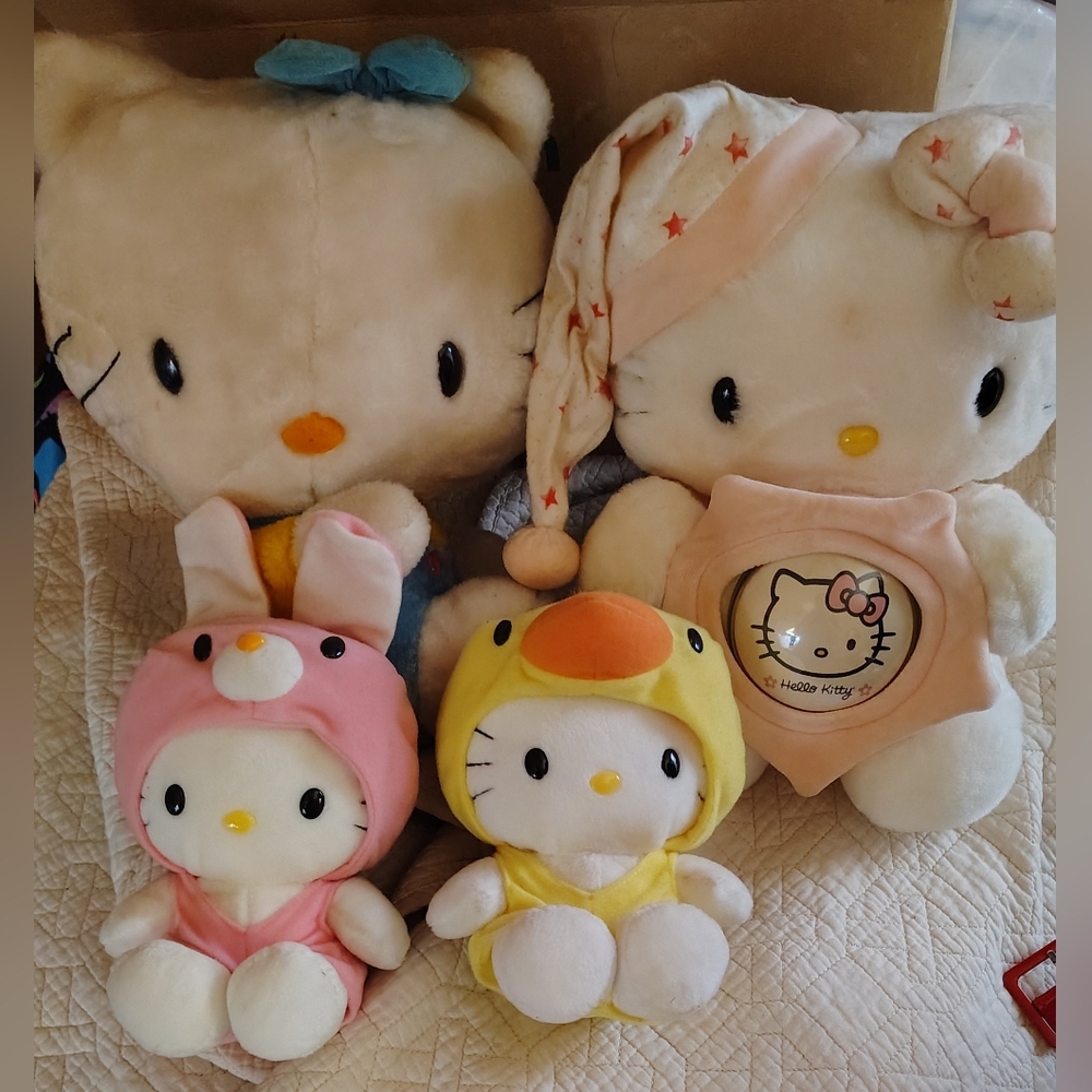 Vintage Lot Of 4 Hello Kitty Plush Dolls 1970's-2000's Night Light Kitty